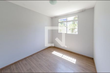 Quarto 1 de apartamento para alugar com 3 quartos, 80m² em Buritis, Belo Horizonte