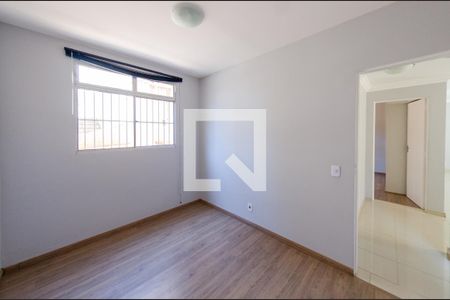 Quarto 2 de apartamento para alugar com 3 quartos, 80m² em Buritis, Belo Horizonte