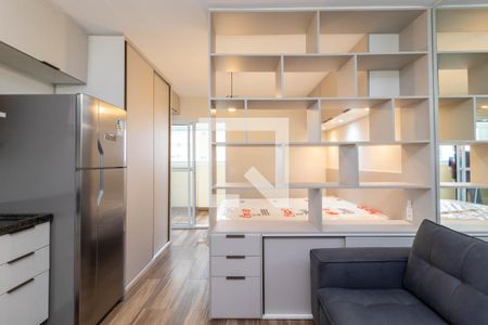 Sala/Cozinha de apartamento para alugar com 1 quarto, 32m² em Santana, São Paulo