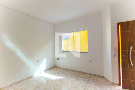 Sala de casa de condomínio para alugar com 2 quartos, 75m² em Parada Xv de Novembro, São Paulo