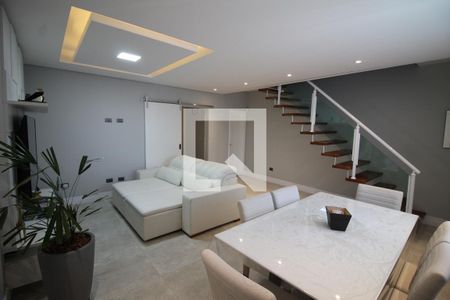 Sala de casa à venda com 3 quartos, 484m² em Vila Bertioga, São Paulo