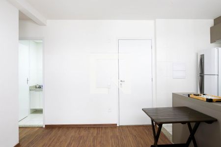 Sala de apartamento para alugar com 2 quartos, 50m² em Santa Teresinha, Santo André