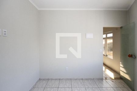 Quarto de casa para alugar com 3 quartos, 70m² em São Lucas, São Paulo