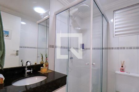 Banheiro de apartamento à venda com 3 quartos, 60m² em Jardim Nova Europa, Campinas