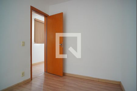 Quarto 2 de apartamento à venda com 2 quartos, 41m² em Protásio Alves, Porto Alegre