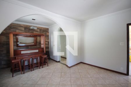 Sala de casa à venda com 3 quartos, 200m² em Itapoã, Belo Horizonte