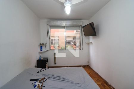 Quarto 1 de apartamento para alugar com 2 quartos, 72m² em Cristal, Porto Alegre