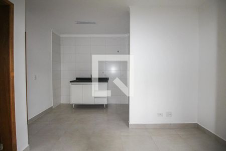 sala / cozinha de apartamento para alugar com 1 quarto, 27m² em Vila Nivi, São Paulo