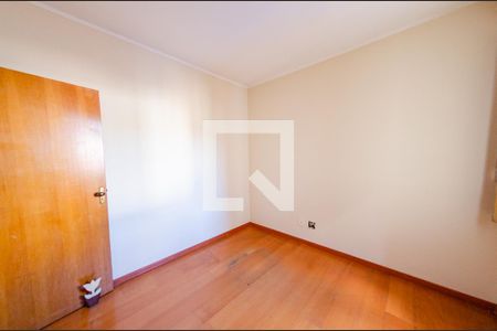 Quarto 2 de apartamento para alugar com 3 quartos, 119m² em Buritis, Belo Horizonte