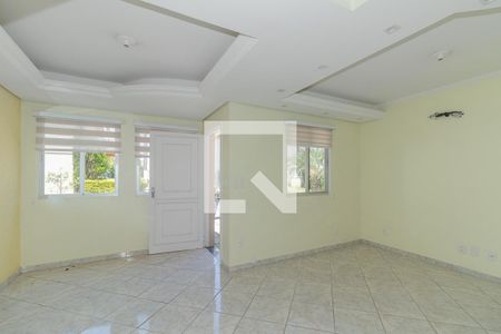 Sala de casa de condomínio à venda com 3 quartos, 145m² em Rubem Berta, Porto Alegre