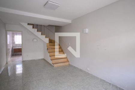 Sala de casa para alugar com 2 quartos, 70m² em Vila Gumercindo, São Paulo