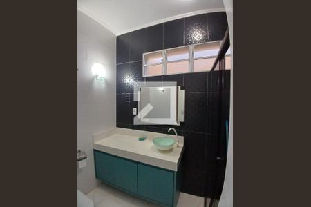 Casa à venda com 320m², 3 quartos e 10 vagas Casa à venda com 320m², 3 quartos e 10 vagasBanheiro