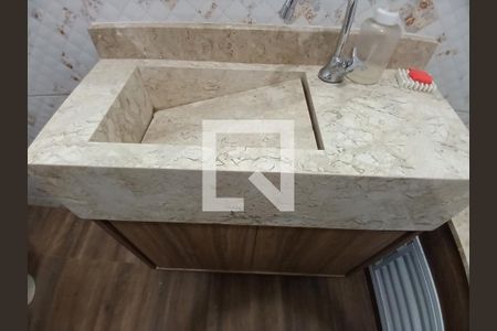 Casa à venda com 320m², 3 quartos e 10 vagas Casa à venda com 320m², 3 quartos e 10 vagasSuíte