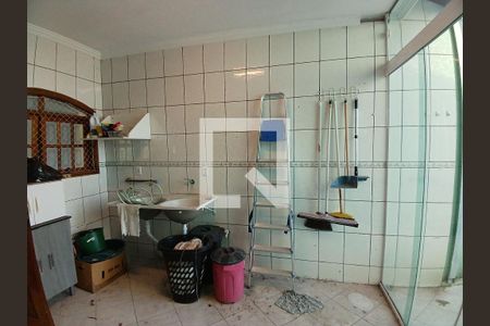 Casa à venda com 320m², 3 quartos e 10 vagas Casa à venda com 320m², 3 quartos e 10 vagasÁrea de Serviço