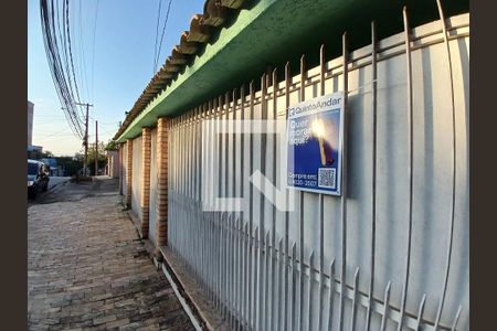 Casa à venda com 320m², 3 quartos e 10 vagas Casa à venda com 320m², 3 quartos e 10 vagasPlaca