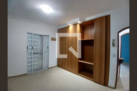 Casa à venda com 320m², 3 quartos e 10 vagas Casa à venda com 320m², 3 quartos e 10 vagasQuarto 3