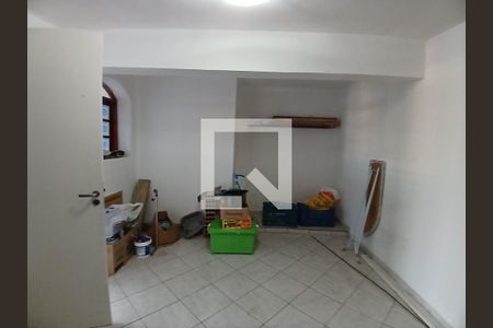 Casa à venda com 320m², 3 quartos e 10 vagas Casa à venda com 320m², 3 quartos e 10 vagasQuarto