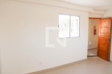 Sala/Cozinha de kitnet/studio para alugar com 2 quartos, 42m² em Cidade Líder, São Paulo