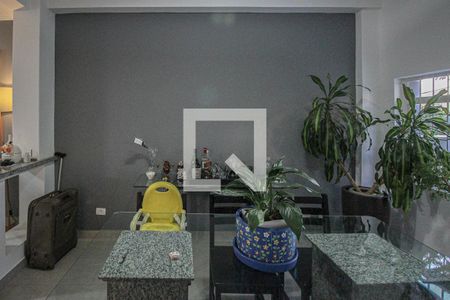 Sala de casa à venda com 4 quartos, 200m² em Cambuci, São Paulo