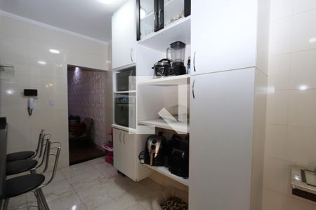 Casa à venda com 266m², 4 quartos e 2 vagas Casa à venda com 266m², 4 quartos e 2 vagasCopa/Cozinha