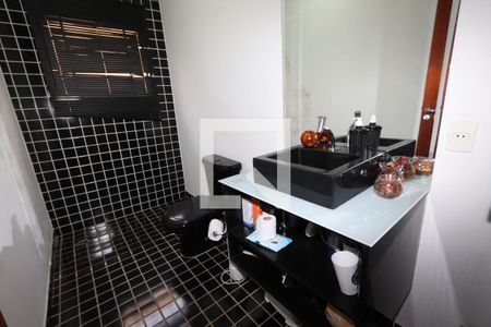 Casa à venda com 266m², 4 quartos e 2 vagas Casa à venda com 266m², 4 quartos e 2 vagasLavabo