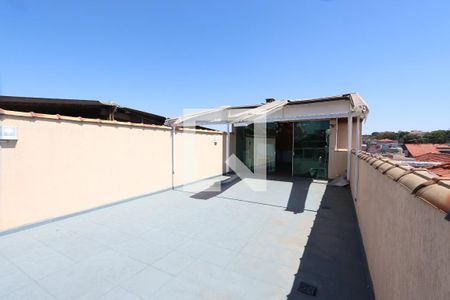 Casa à venda com 266m², 4 quartos e 2 vagas Casa à venda com 266m², 4 quartos e 2 vagasSolário