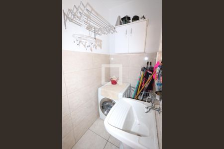 Casa à venda com 266m², 4 quartos e 2 vagas Casa à venda com 266m², 4 quartos e 2 vagasLavanderia