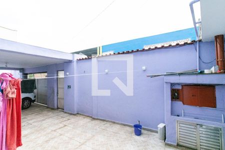 Casa à venda com 280m², 5 quartos e 3 vagas Casa à venda com 280m², 5 quartos e 3 vagasÁrea externa