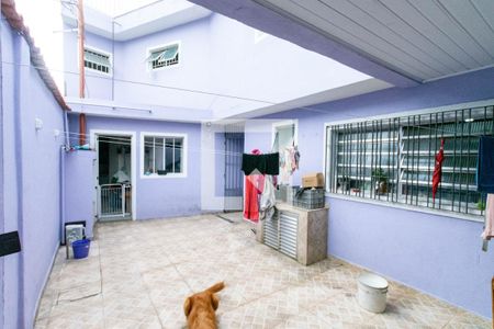 Casa à venda com 280m², 5 quartos e 3 vagas Casa à venda com 280m², 5 quartos e 3 vagasÁrea externa