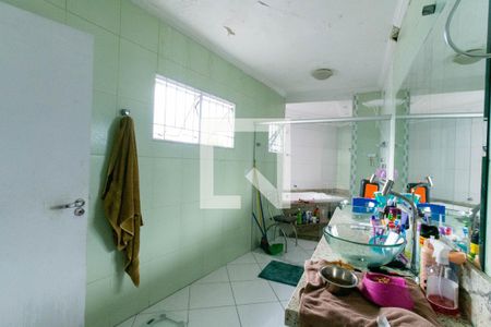 Casa à venda com 280m², 5 quartos e 3 vagas Casa à venda com 280m², 5 quartos e 3 vagasBanheiro da Suíte