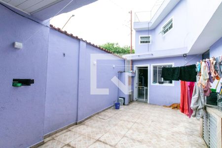 Casa à venda com 280m², 5 quartos e 3 vagas Casa à venda com 280m², 5 quartos e 3 vagasÁrea externa