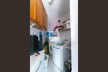 Casa à venda com 280m², 5 quartos e 3 vagas Casa à venda com 280m², 5 quartos e 3 vagasÁrea de Serviço