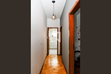 Corredor de apartamento à venda com 2 quartos, 74m² em São João, Porto Alegre