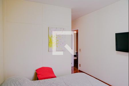 Apartamento à venda com 160m², 5 quartos e 3 vagas Apartamento à venda com 160m², 5 quartos e 3 vagasSuíte 2