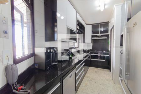 Cozinha de apartamento à venda com 4 quartos, 205m² em Vila Mariana, São Paulo