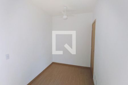 Dormitório 01 de apartamento para alugar com 2 quartos, 50m² em Recreio das Acacias, Ribeirão Preto