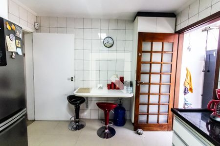 Cozinha de casa para alugar com 3 quartos, 138m² em Parque Continental, São Paulo