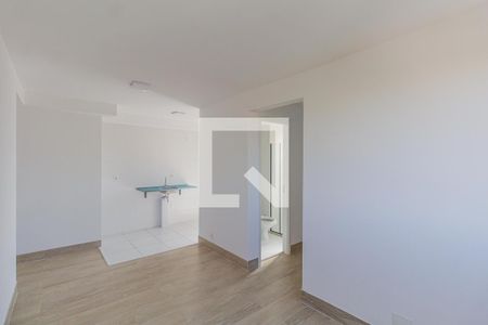 Sala e Cozinha Integrada  de apartamento à venda com 2 quartos, 42m² em Vila Penteado, São Paulo