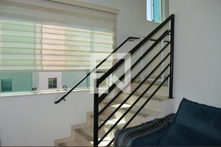 Sala de apartamento à venda com 2 quartos, 90m² em Cabral, Contagem