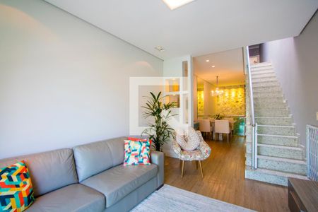 Sala de casa à venda com 3 quartos, 145m² em Vila Alice, Santo André