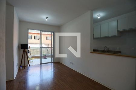 Sala de apartamento para alugar com 3 quartos, 69m² em Jardim Torino, Cotia