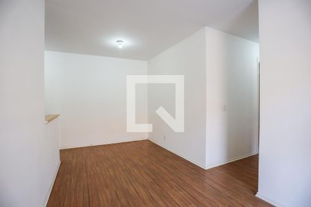 Sala de apartamento para alugar com 3 quartos, 69m² em Jardim Torino, Cotia