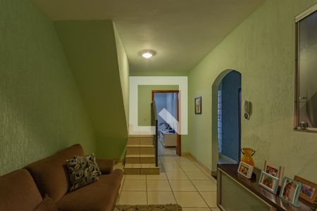 Sala 1 de casa à venda com 3 quartos, 200m² em Vila Perola, Belo Horizonte