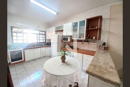 Casa à venda com 3 quartos, 296m² em Baeta Neves, São Bernardo do Campo