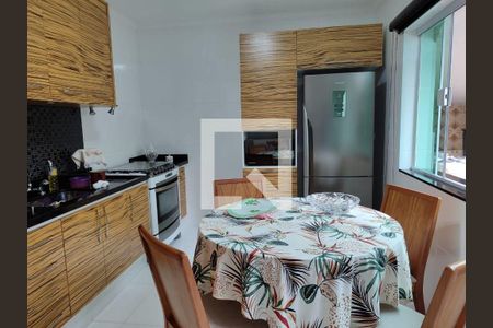 Casa à venda com 3 quartos, 216m² em Santa Terezinha, São Bernardo do Campo