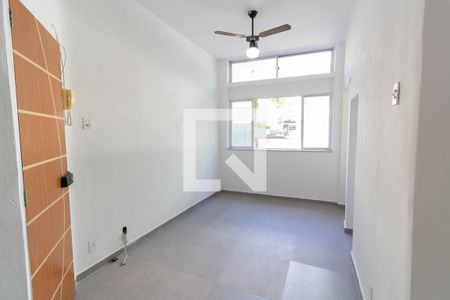 Sala de kitnet/studio para alugar com 1 quarto, 26m² em Glória, Rio de Janeiro