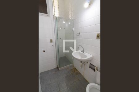 Banheiro  de kitnet/studio para alugar com 1 quarto, 26m² em Glória, Rio de Janeiro