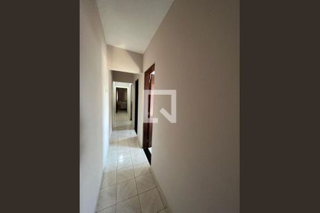 Casa à venda com 3 quartos, 200m² em Jardim Las Vegas, Santo André