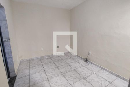 Sala de casa para alugar com 2 quartos, 60m² em Vila Paula, Duque de Caxias