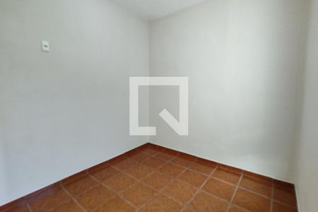 Quarto 1 de casa para alugar com 2 quartos, 60m² em Vila Paula, Duque de Caxias